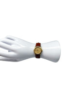 Laden Sie das Bild in den Galerie-Viewer, Ebel 1911 Damenarmbanduhr – 18 Karat Gelbgold | Quarz | Lederarmband | 879901
