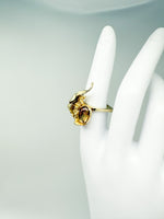 Laden Sie das Bild in den Galerie-Viewer, Gelbgold Ring aus 750er mit Edelstein
