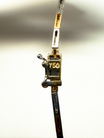 Laden Sie das Bild in den Galerie-Viewer, 750er Gelbgold Collier mit Opal und Diamant
