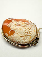 Laden Sie das Bild in den Galerie-Viewer, Kameebrosche Gelbgold, Antik, 14k
