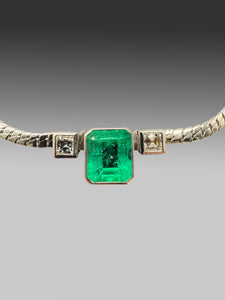 585er Weißgold Collier mit kolumbianischen Smaragd ungeölt