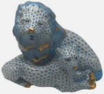 Laden Sie das Bild in den Galerie-Viewer, Herend Porzellan Figur Löwen Fischernetz Blau 1. Wahl
