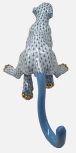 Laden Sie das Bild in den Galerie-Viewer, Herend Porzellan Figur Panther Fischernetz Blau 1. Wahl
