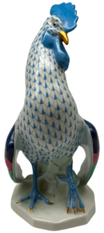 Laden Sie das Bild in den Galerie-Viewer, Herend Porzellan Figur Hahn Fischernetz Blau 1. Wahl
