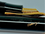 Laden Sie das Bild in den Galerie-Viewer, Montblanc Writers Edition Voltaire Kugelschreiber
