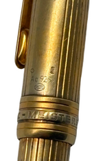 Laden Sie das Bild in den Galerie-Viewer, Montblanc Kugelschreiber Gold Meisterstück Silber 925 mit Golddetails
