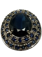 Laden Sie das Bild in den Galerie-Viewer, 585er Weißgold Ring mit Saphiren
