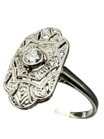 Laden Sie das Bild in den Galerie-Viewer, 14K Weißgold Art Deco Ring mit Diamanten
