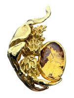 Laden Sie das Bild in den Galerie-Viewer, Gelbgold Ring aus 750er mit Edelstein
