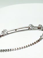 Laden Sie das Bild in den Galerie-Viewer, 750er Weißgold Armband mit Diamanten
