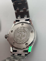 Laden Sie das Bild in den Galerie-Viewer, OMEGA Seamaster Professional 300m Lady Quarz
