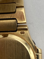 Laden Sie das Bild in den Galerie-Viewer, Patek Philippe Nautilus 18K 4700/3J-051
