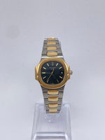 Laden Sie das Bild in den Galerie-Viewer, Patek Philippe Nautilus 18K, Lady Watch, Ref. 4700/001
