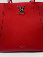 Laden Sie das Bild in den Galerie-Viewer, Louis Vuitton Lockme Cabas Rubis, FL 2136, inkl. Beleg
