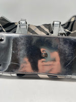 Laden Sie das Bild in den Galerie-Viewer, Burberry Schwarz Beat Check Nylon Victoria Tragetasche
