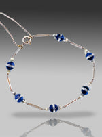Laden Sie das Bild in den Galerie-Viewer, Platin Armband 950er mit mini Perlen und Stein
