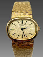Laden Sie das Bild in den Galerie-Viewer, PATEK PHILIPPE Ellipse 18k Gelbgold Damen Armbanduhr 3373/1
