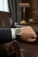 Laden Sie das Bild in den Galerie-Viewer, Omega Chronostop Geneve Armbanduhr mit Lederarmband Waterproof 30 m
