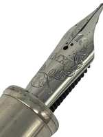 Laden Sie das Bild in den Galerie-Viewer, Montblanc 2011 Patron of Arts Gaius Maecenas Limited Edition 18K Füllfederhalter
