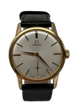 Laden Sie das Bild in den Galerie-Viewer, Vintage Omega Armbanduhr mit Lederarmband Gold
