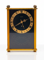 Laden Sie das Bild in den Galerie-Viewer, Vintage Jaeger LeCoultre Tischuhr NR. 2062
