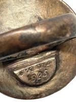 Laden Sie das Bild in den Galerie-Viewer, Antiker Silber 925 Ring mit rotem Stein 12.2 g
