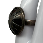 Laden Sie das Bild in den Galerie-Viewer, Antiker Silber 925 Ring mit rotem Stein 12.2 g
