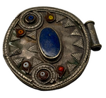 Laden Sie das Bild in den Galerie-Viewer, Antiker Tribal Anhänger mit Lapislazuli 33.2 g
