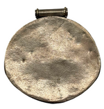 Laden Sie das Bild in den Galerie-Viewer, Antiker Tribal Anhänger mit Lapislazuli 33.2 g
