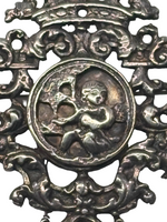 Laden Sie das Bild in den Galerie-Viewer, Antike Silber Brosche Putto Barock 1823 25.6 g
