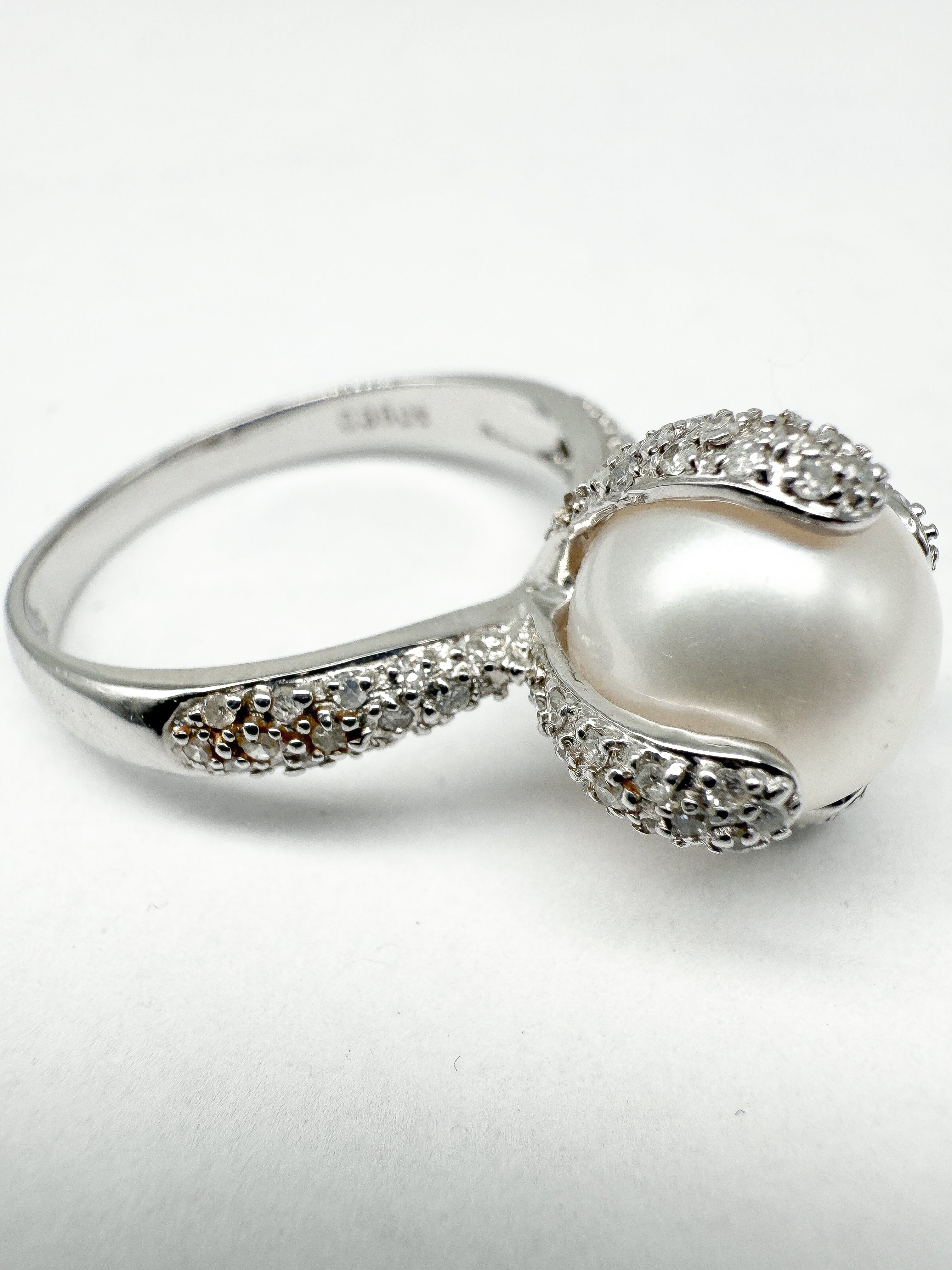 Ring und Ohrringe Set 585er Weißgold mit Perle und Diamanten