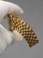 Laden Sie das Bild in den Galerie-Viewer, Longines Ultra-Chron Automatic, 18 Karat Gelbgold mit Goldarmband, Ref. 8072-1
