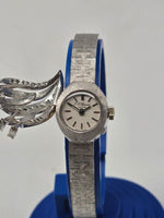 Laden Sie das Bild in den Galerie-Viewer, L.U. Chopard Geneve Vintage Damenuhr 18mm - Cocktailuhr 18K Weißgold
