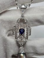 Laden Sie das Bild in den Galerie-Viewer, Damenhalskette - Art Deco - 1920er - Diamanten - Saphir - Perle - Weißgold
