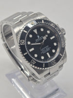 Laden Sie das Bild in den Galerie-Viewer, Rolex Submariner Referenz 114060 (no date)
