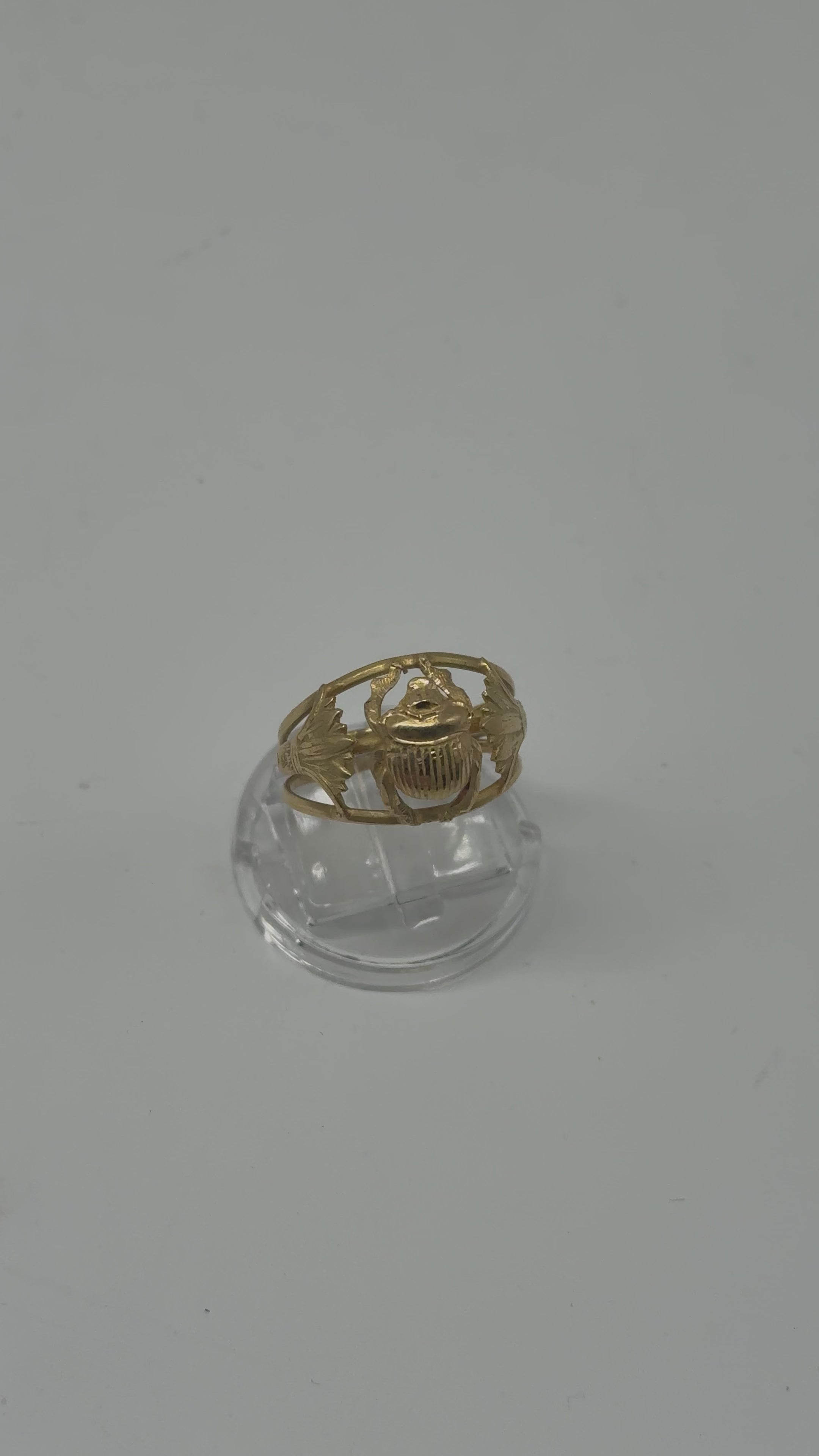 750er Gelbgold Ring mit Ägyptischem Skarabäus