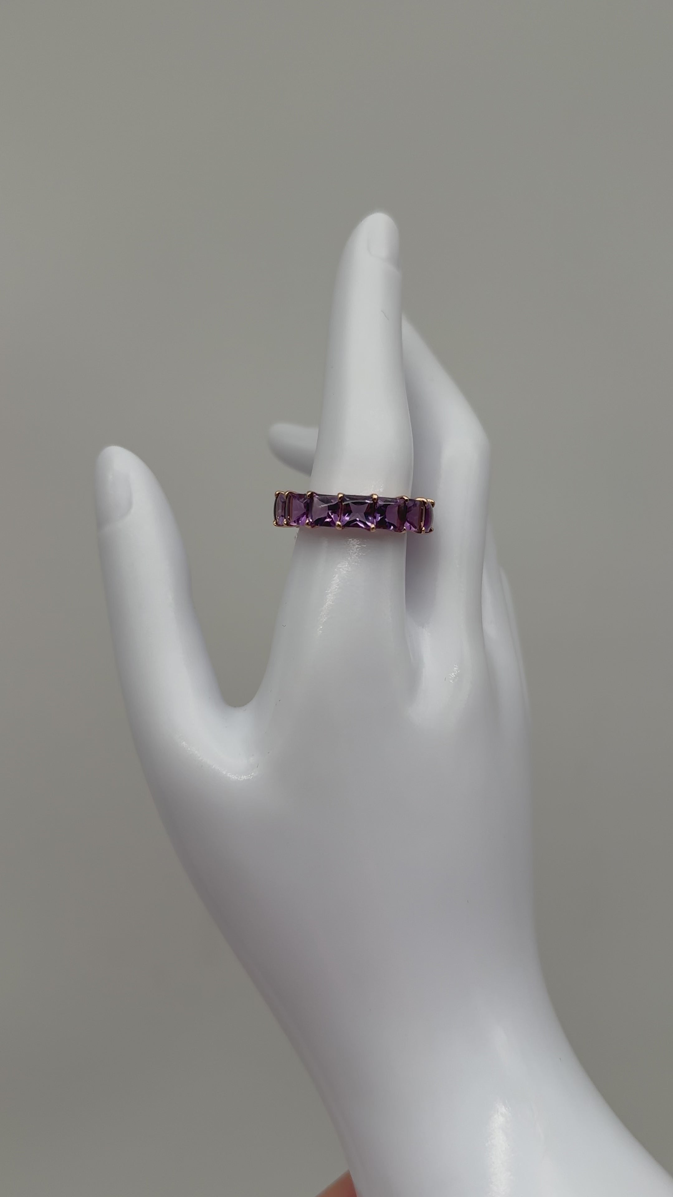 750er Gelbgold Ring mit Amethyste