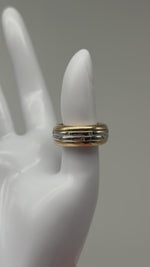 Laden und Abspielen von Videos im Galerie-Viewer, 750er Gelbgold Bucherer Ring mit Diamanten
