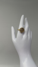 Laden und Abspielen von Videos im Galerie-Viewer, Ring 750er Gelbgold mit beweglichen Diamanten
