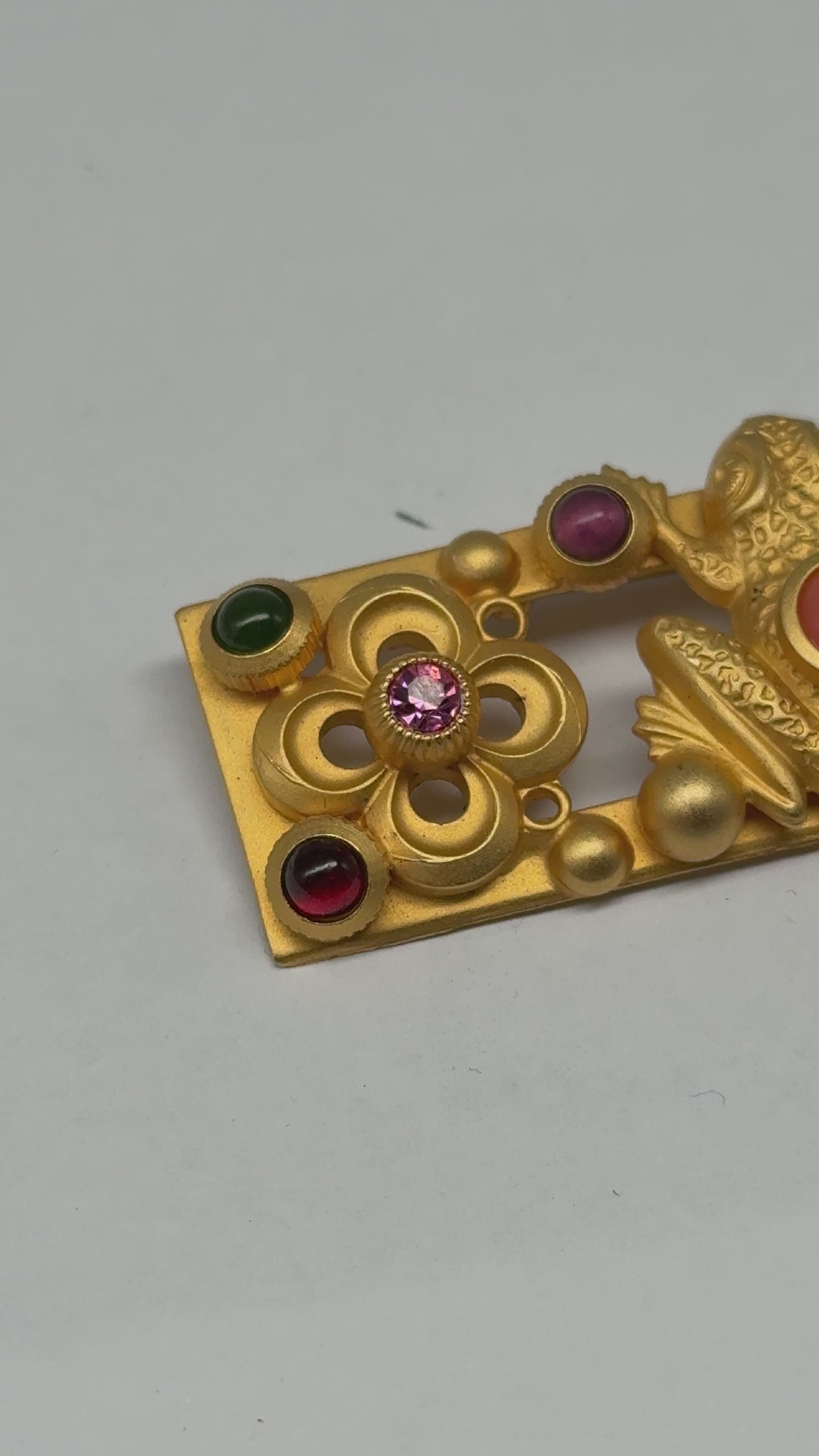 Natasha Stambouli, Modeschmuck Brosche, Frosch, vergioldet