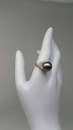 Laden und Abspielen von Videos im Galerie-Viewer, 585er Gelbgold Ring mit Tahitiperlen
