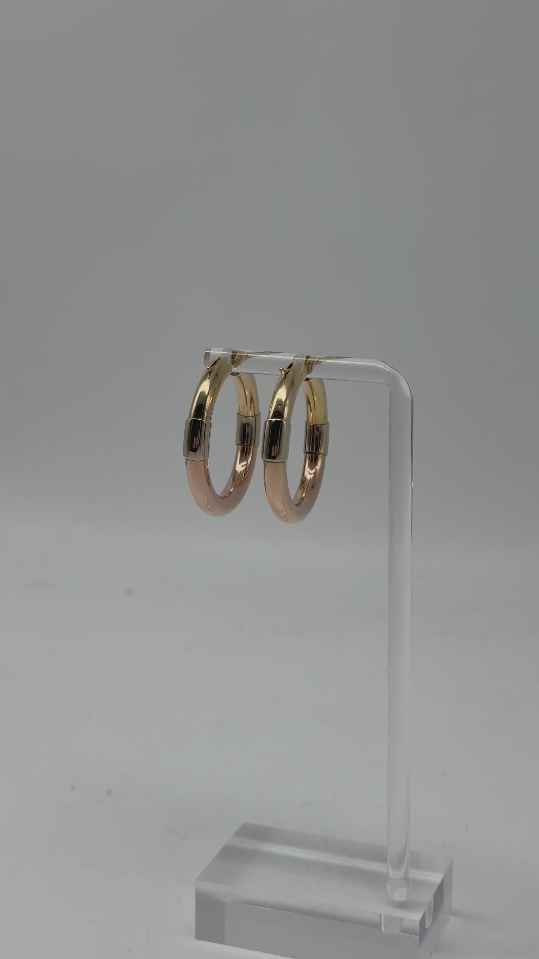 Hoop Ohrringe aus Rose-, Weiß und Gelbgold, 18K