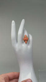 Laden und Abspielen von Videos im Galerie-Viewer, Gelbgold-Ring 585er mit Koralle
