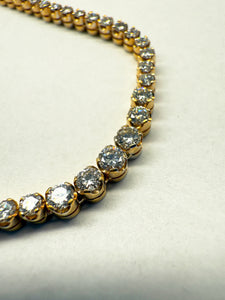 750er Gelbgold Collier mit Diamant