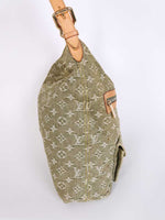 Laden Sie das Bild in den Galerie-Viewer, LOUIS VUITTON GREEN MONOGRAM DENIM BAGGY GM
