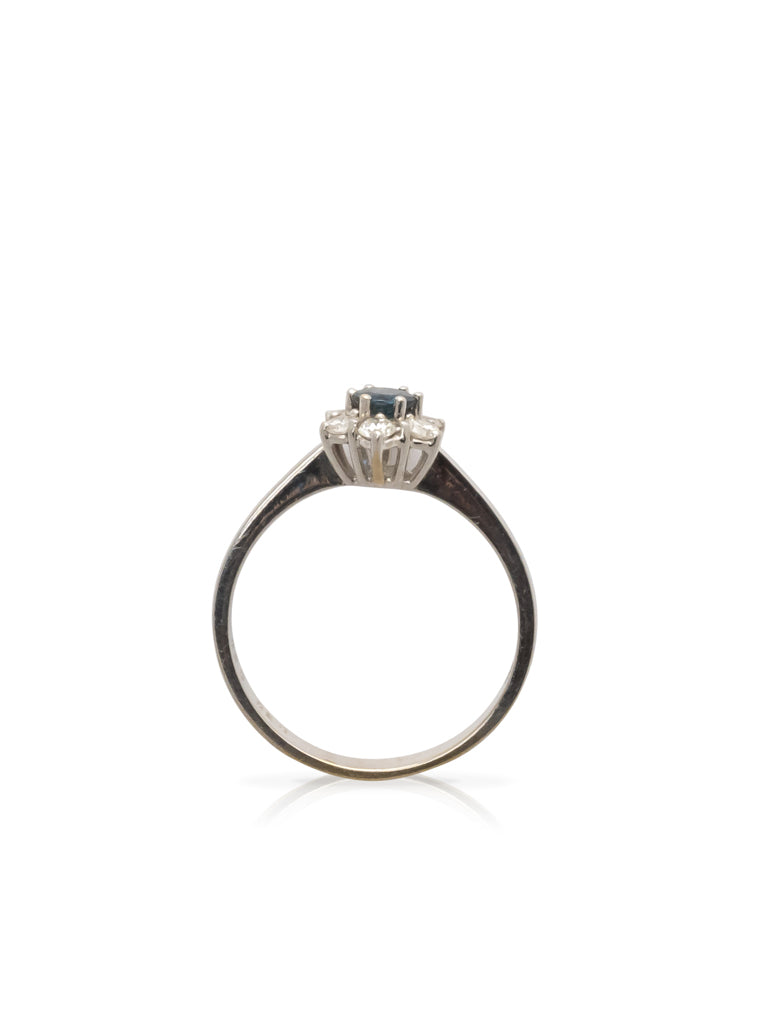 14k Weißgold Ring mit Saphir & Diamanten