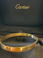 Laden Sie das Bild in den Galerie-Viewer, Cartier Love Bracelet Gelbgold 18K Armreif
