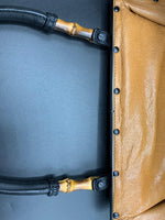 Laden Sie das Bild in den Galerie-Viewer, Tom Ford für Gucci Sehr Selten Schwarze Tasche mit japanischen Blumen
