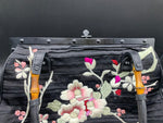 Laden Sie das Bild in den Galerie-Viewer, Tom Ford für Gucci Sehr Selten Schwarze Tasche mit japanischen Blumen
