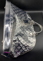 Laden Sie das Bild in den Galerie-Viewer, LOUIS VUITTON Limited Edition Silver Monogram Miroir
